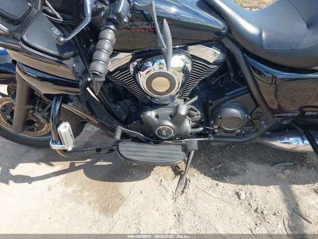 2011 KAWASAKI VN1700 JKBVNRJ1XBA000254 Photo 8