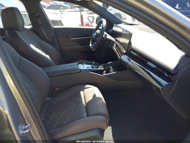 BMW 530I 2024 WBA43FJ05RCS89539 Image 5