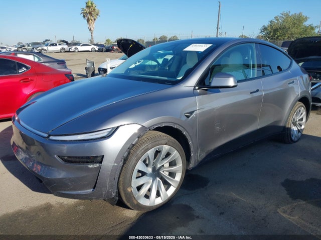 2026 TESLA MODEL Y 7SAYGDEE7TF342225 Photo 1