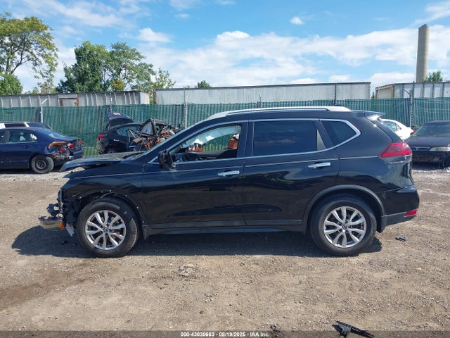 Nissan Rogue 2018 5N1AT2MT0JC767323 Image 13