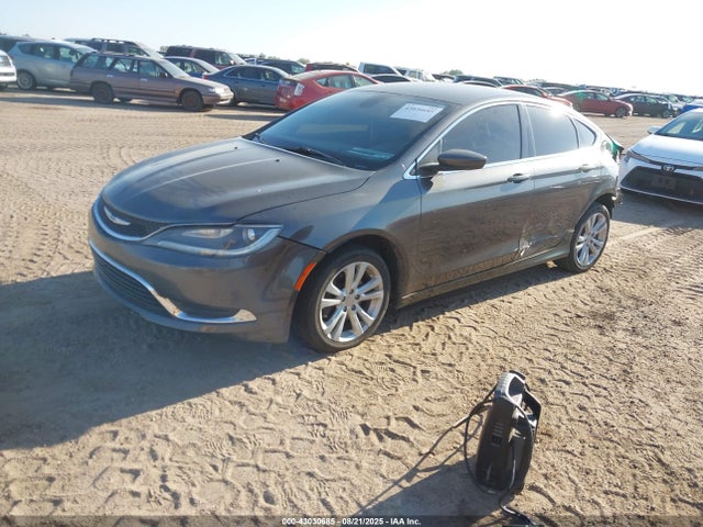Chrysler 200 2015 1C3CCCAB5FN699275 Image 2