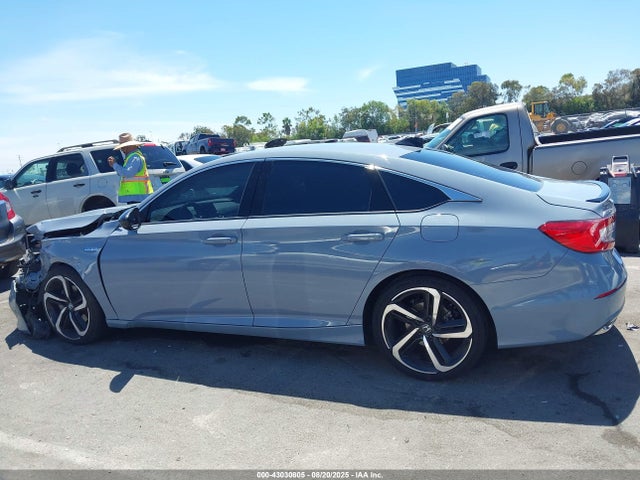 1HGCV3F29NA018721 Honda lfb2