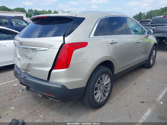 2017 CADILLAC XT5 1GYKNBRS7HZ148898 Photo 3