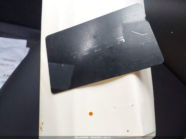 Tesla Model Y 2022 7SAYGDEF2NF519002 Image 11