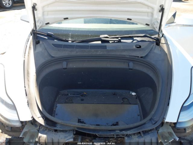 2018 TESLA MODEL 3 5YJ3E1EA3JF155473 Photo 9