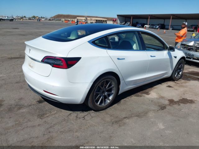 2018 TESLA MODEL 3 5YJ3E1EA3JF155473 Photo 3