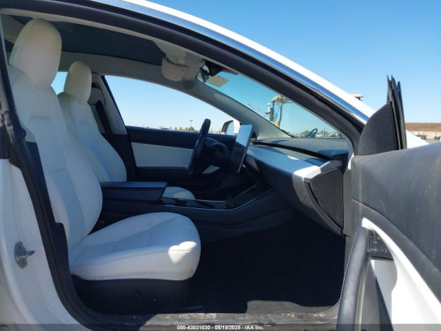 2018 TESLA MODEL 3 5YJ3E1EA3JF155473 Photo 4