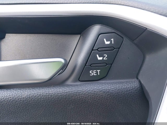 JTME6RFV5SJ064284 Toyota a25a-fxs
