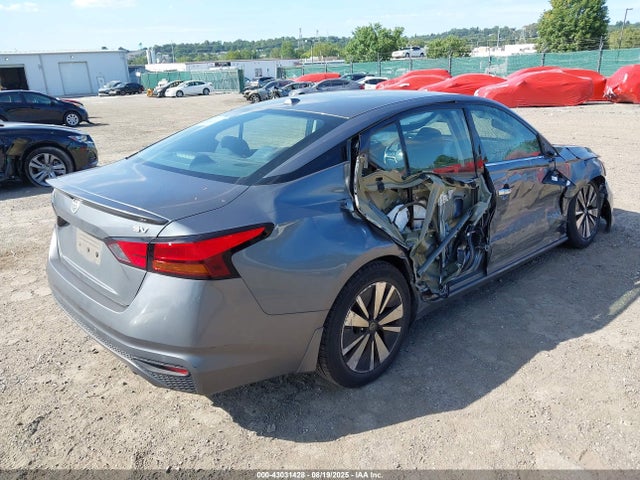 Nissan 2019 2019 1N4BL4DVXKC104662 Image 4