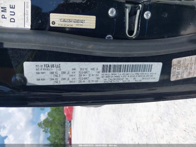 1C4NJCBA1GD681427 Jeep Compass