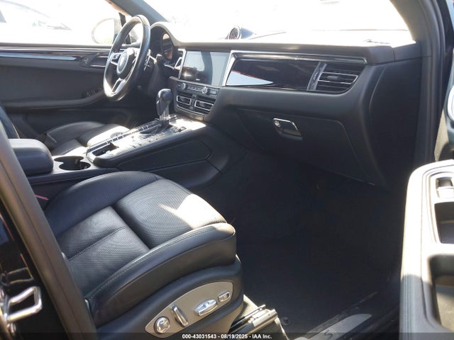 WP1AB2A5XLLB38022 Porsche Macan
