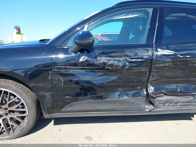 WP1AB2A5XLLB38022 Porsche Macan