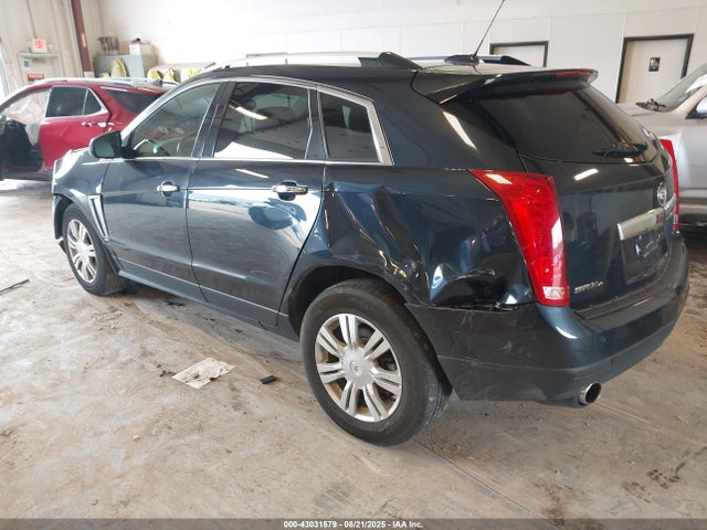 2016 CADILLAC SRX 3GYFNEE34GS517620 Photo 2