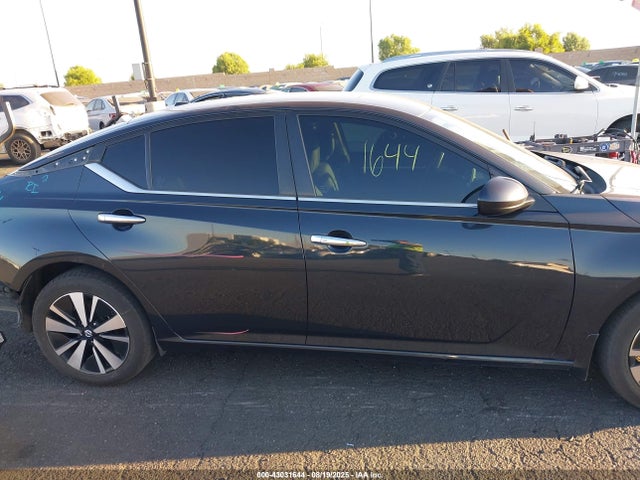 Nissan 2021 2021 1N4BL4DV3MN420976 Image 14