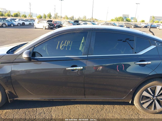 Nissan 2021 2021 1N4BL4DV3MN420976 Image 15