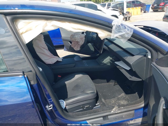 2025 TESLA MODEL 3 5YJ3E1EA8SF907752 Photo 4