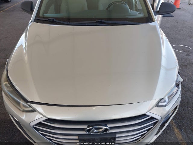 KMHD84LF4HU237611 Hyundai Elantra
