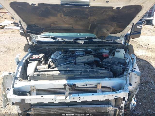 1GC4YTEY7NF313058 Chevrolet l5p