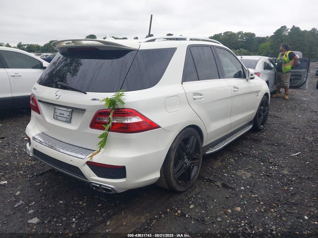 Продажа на аукционе авто 2014 Mercedes-benz Ml 63 Amg 4matic, vin: 4JGDA7EB2EA385463, номер лота: 43031743