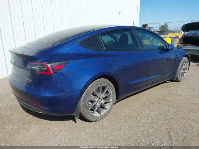 2022 TESLA MODEL 3 5YJ3E1EB0NF171435 Photo 3