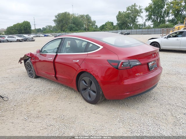 2018 TESLA MODEL 3 5YJ3E1EA1JF044307 Photo 2