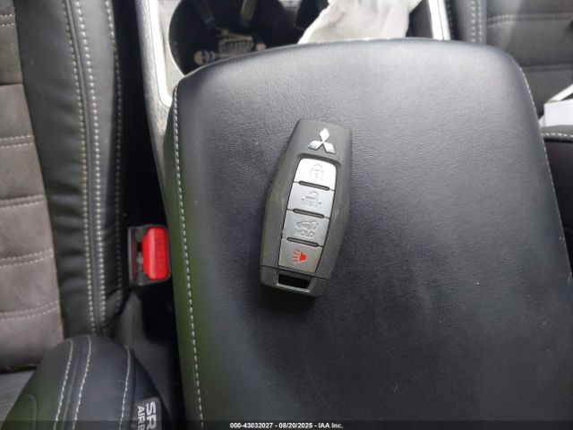 2023 MITSUBISHI OUTLANDER JA4J4UA84PZ050534 Photo 10