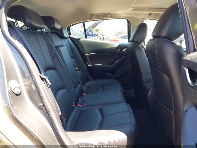 Mazda py 2018 3MZBN1L31JM256357 Image 8