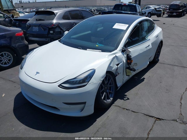 Tesla 2018 2018 5YJ3E1EA9JF059640 Image 2