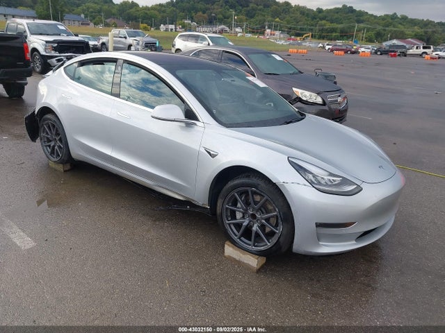 2018 TESLA MODEL 3 5YJ3E1EA8JF007061 Photo 0