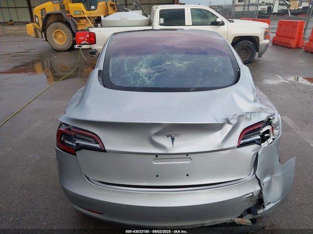 2018 TESLA MODEL 3 5YJ3E1EA8JF007061 Photo 5