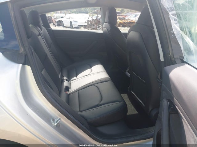 2018 TESLA MODEL 3 5YJ3E1EA8JF007061 Photo 7