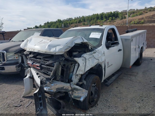 GMC lml 2014 1GD312C84EF142956 Image 2