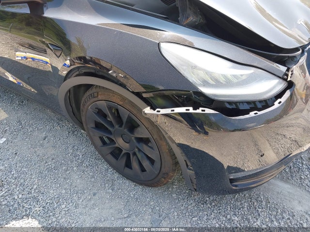 Tesla Model Y 2021 5YJYGDEE0MF204086 Image 20