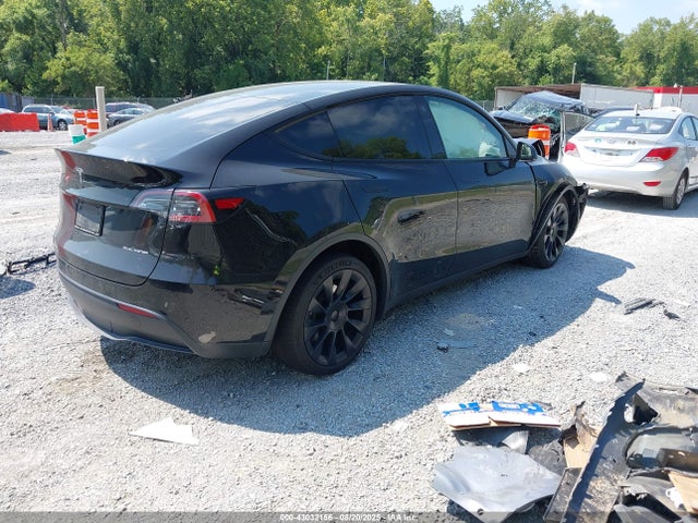 2021 TESLA MODEL Y 5YJYGDEE0MF204086 Photo 3