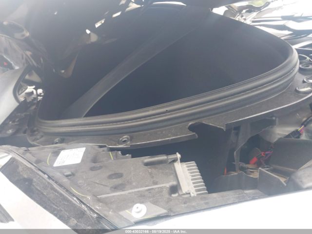 2024 TESLA MODEL X 7SAXCBE5XRF436264 Photo 9