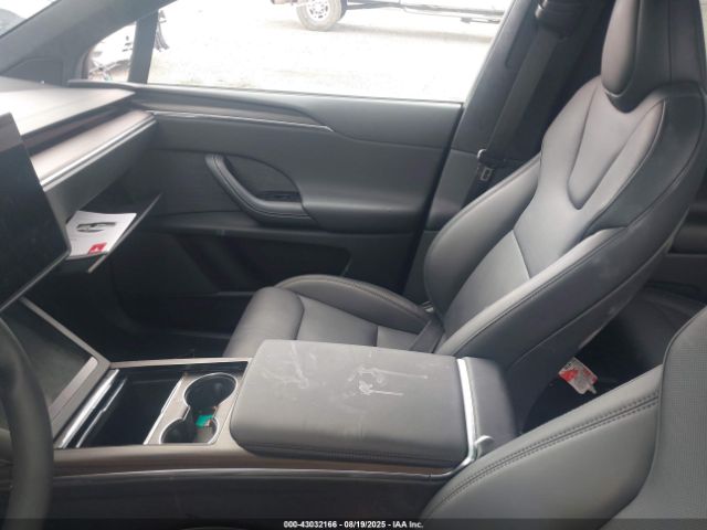 2024 TESLA MODEL X 7SAXCBE5XRF436264 Photo 4