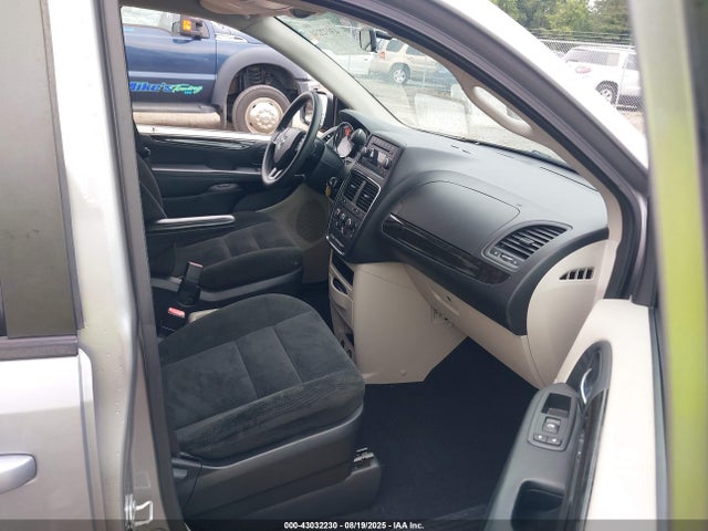 2C4RDGBG8GR204026 Dodge Grand Caravan