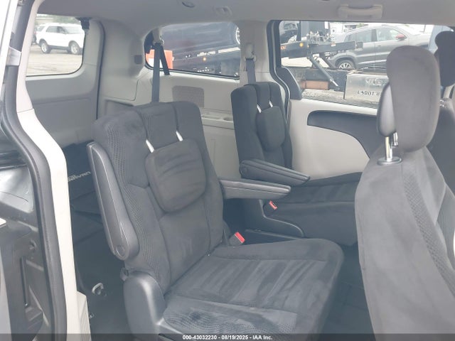 2C4RDGBG8GR204026 Dodge Grand Caravan
