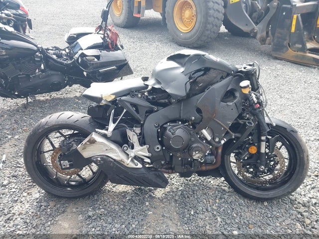 JH2SC5906GK800579 Honda 2016