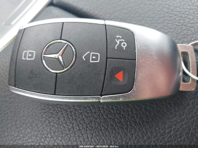 W1N0G8EB5NG068712 Mercedes-Benz m274
