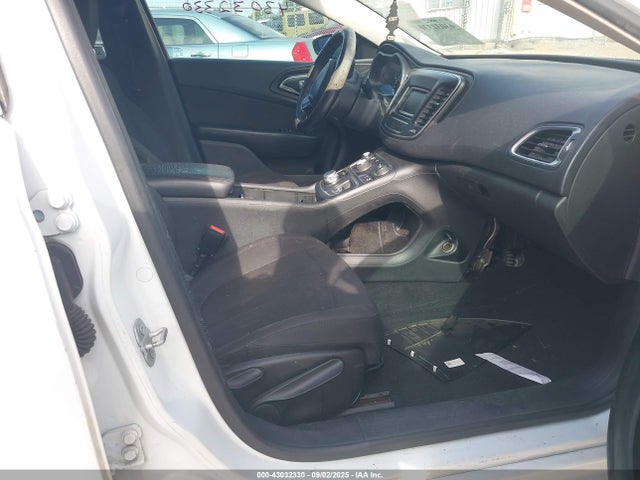 Chrysler 2015 2015 1C3CCCAB1FN721076 Image 5