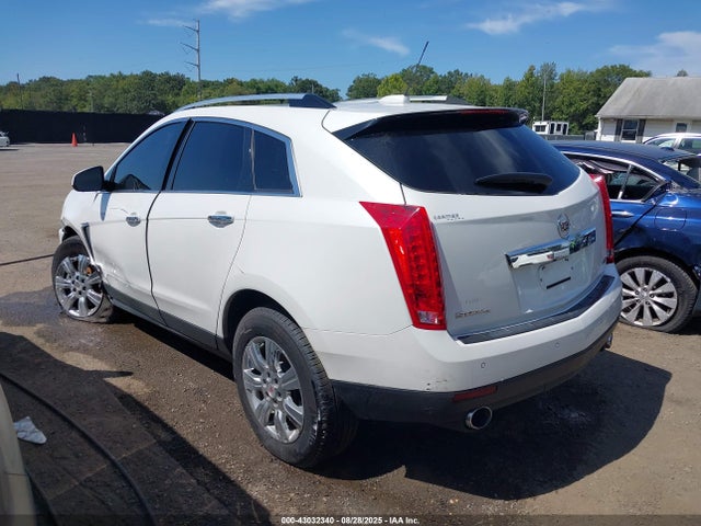 2015 CADILLAC SRX 3GYFNEE38FS556743 Photo 2