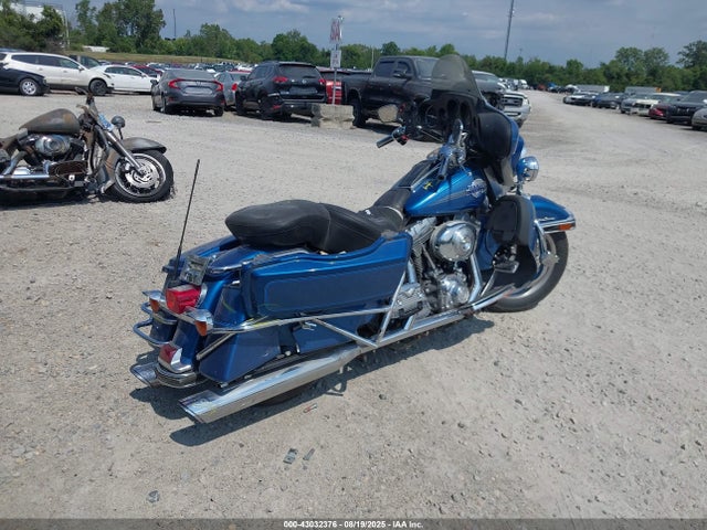 2005 HARLEY-DAVIDSON FLHTCUI 1HD1FCW185Y637732 Photo 3