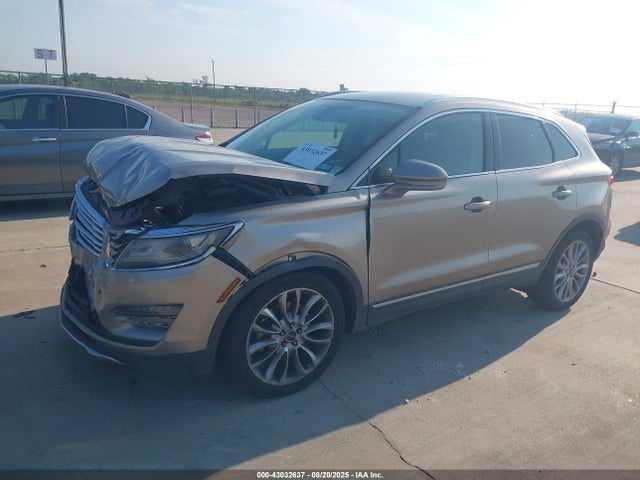 Lincoln 2.0l ecoboost 2018 5LMCJ3C99JUL18904 Image 2