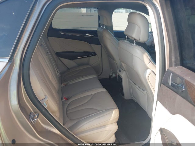 Lincoln 2.0l ecoboost 2018 5LMCJ3C99JUL18904 Image 8