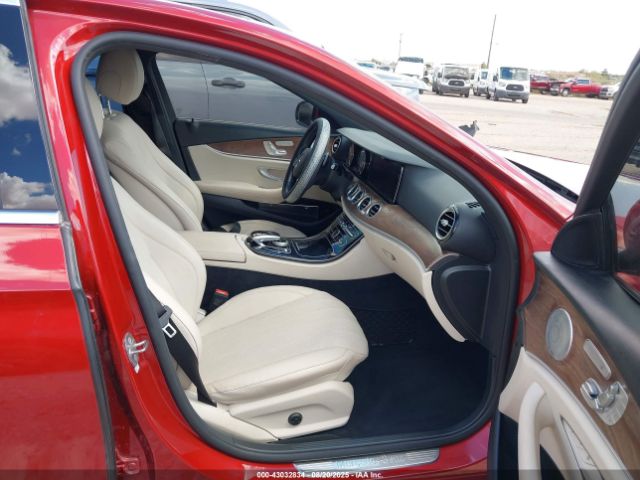 2017 MERCEDES-BENZ E 300 WDDZF4JB8HA043395 Photo 4