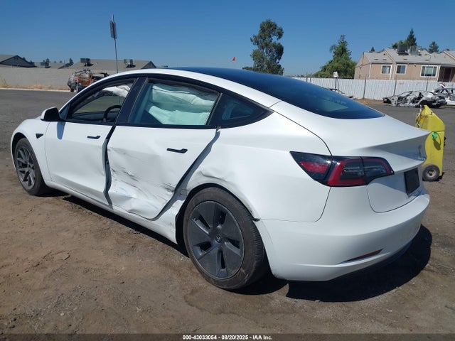 2023 TESLA MODEL 3 5YJ3E1EA2PF577968 Photo 2