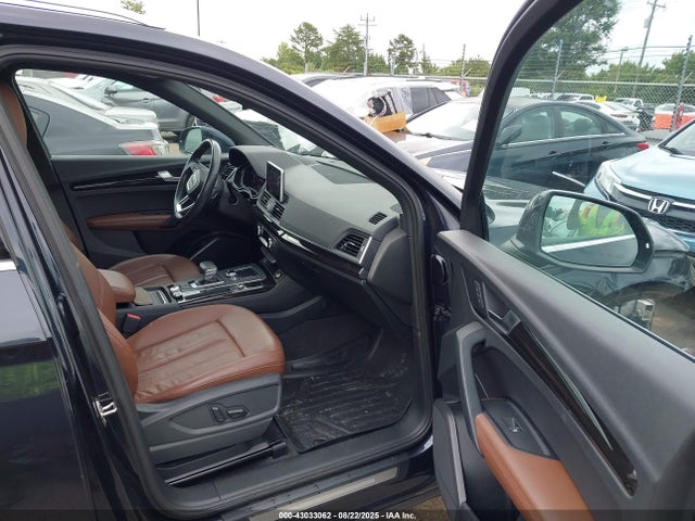 2019 AUDI Q5 WA1BNAFY4K2036904 Photo 4