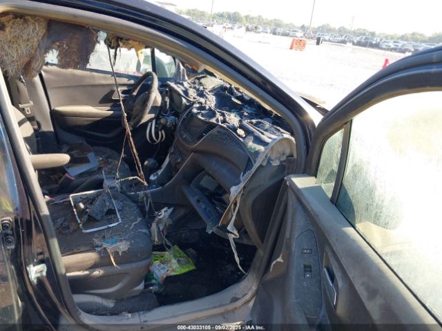 2021 CHEVROLET TRAX KL7CJKSB3MB313295 Photo 4