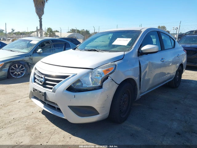 Nissan Versa 2016 3N1CN7AP2GL886616 Image 2